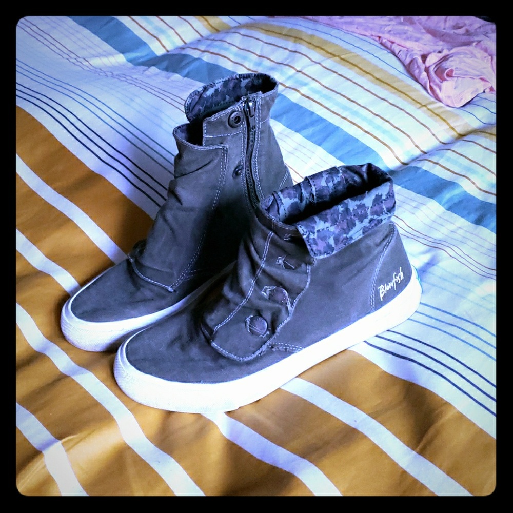 Canvas Booties